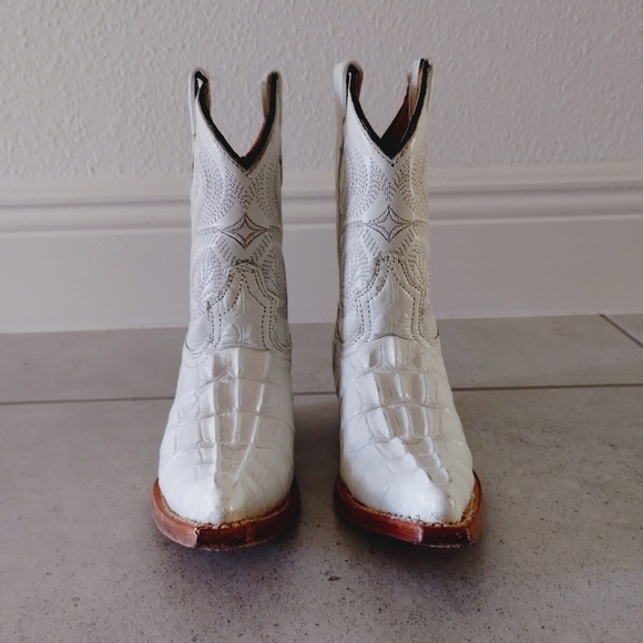 White Leather Alligator Boots - Picture 5 of 11
